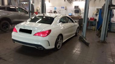 Mercedes-Benz CLA-класс 2013 года, 250 000 км - вид 3