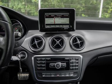 Mercedes-Benz CLA-класс 2013 года, 250 000 км - вид 9