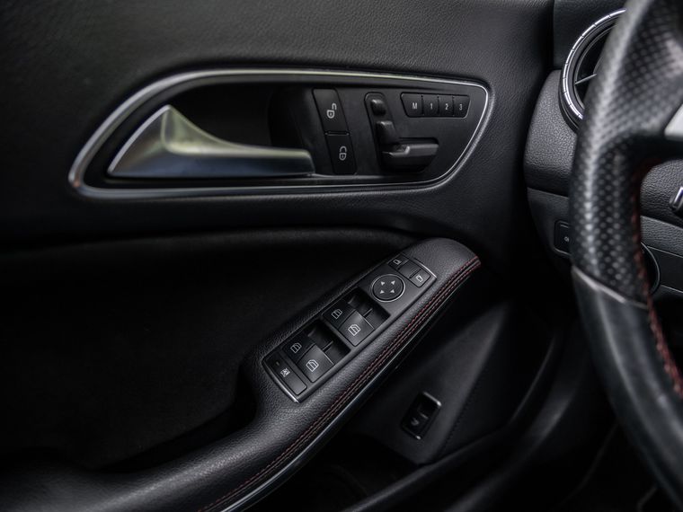 Mercedes-Benz CLA-класс 2013 года, 250 000 км - вид 10