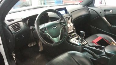 Hyundai Genesis 2013 года, 237 737 км - вид 5