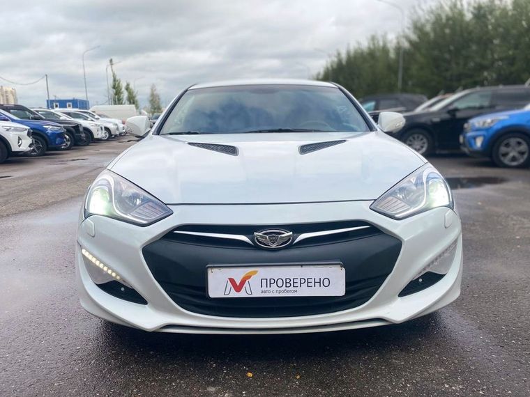 Hyundai Genesis 2013 года, 237 737 км - вид 3