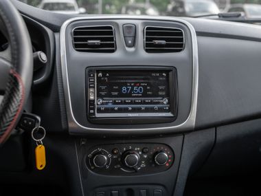 Renault Logan 2017 года, 136 000 км - вид 7