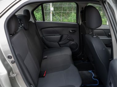 Renault Logan 2017 года, 136 000 км - вид 10