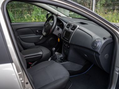 Renault Logan 2017 года, 136 000 км - вид 11