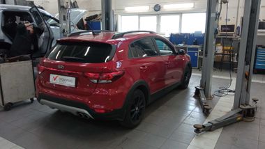 Kia Rio X-Line 2018 года, 89 062 км - вид 3