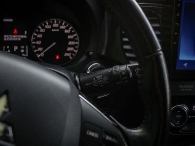 Mitsubishi Outlander 2018 года, 316 291 км - вид 8
