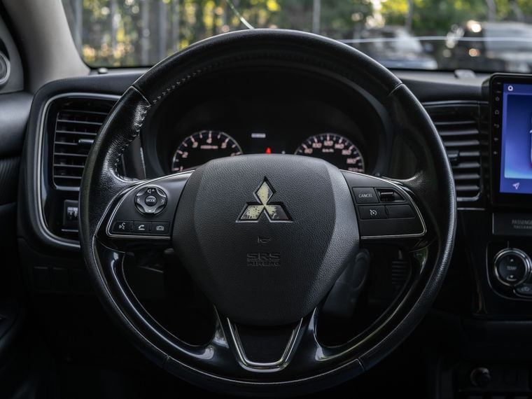 Mitsubishi Outlander 2018 года, 316 291 км - вид 7