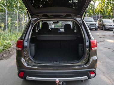 Mitsubishi Outlander 2018 года, 316 291 км - вид 17