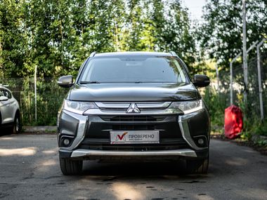 Mitsubishi Outlander 2018 года, 316 291 км - вид 3