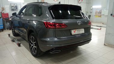 Volkswagen Touareg 2019 года, 123 994 км - вид 4