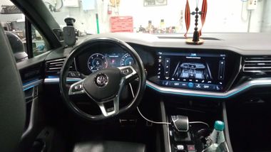 Volkswagen Touareg 2019 года, 123 994 км - вид 5