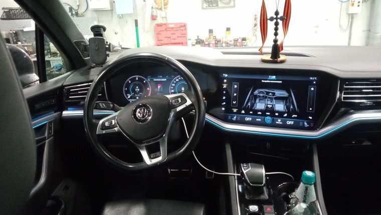 Volkswagen Touareg 2019 года, 123 994 км - вид 5