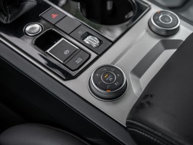 Volkswagen Touareg 2019 года, 123 994 км - вид 11