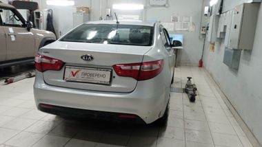 KIA Rio 2012 года, 219 772 км - вид 3