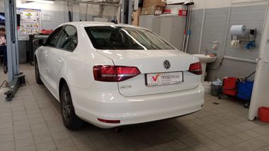 Volkswagen Jetta 2016 года, 137 367 км - вид 4