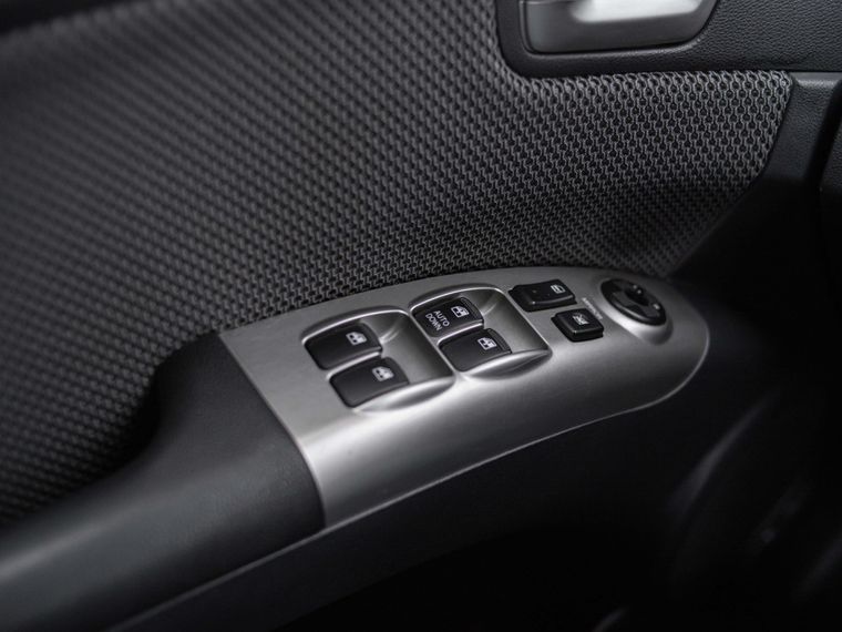 Kia Sportage 2008 года, 155 000 км - вид 9