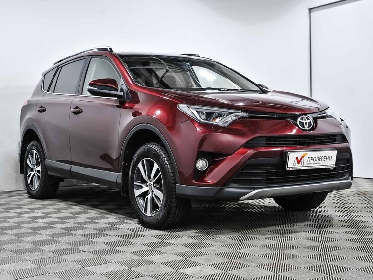 Toyota RAV4 2017 года, 136 143 км - вид 3