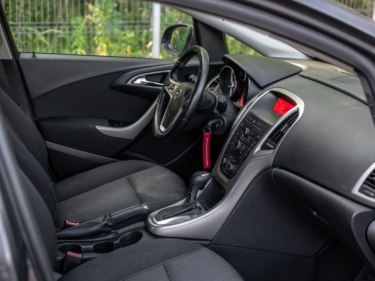 Opel Astra 2011 года, 168 441 км - вид 10