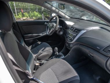 Hyundai Solaris 2013 года, 215 266 км - вид 11