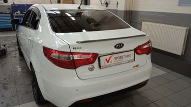 KIA Rio 2012 года, 330 394 км - вид 3