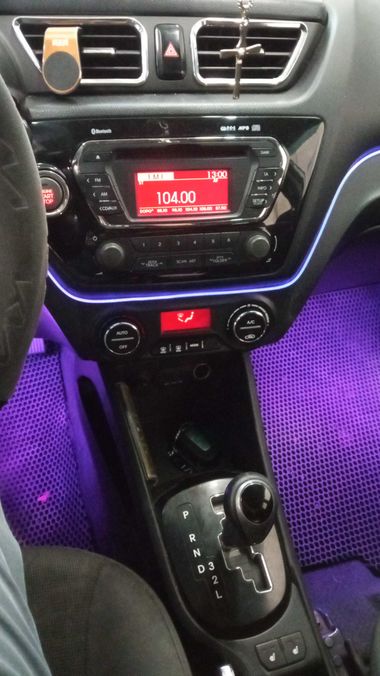 KIA Rio 2012 года, 330 394 км - вид 5