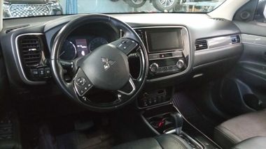 Mitsubishi Outlander 2019 года, 100 936 км - вид 5