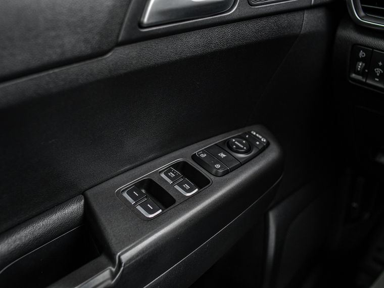 KIA Sportage 2017 года, 196 427 км - вид 14