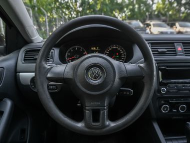 Volkswagen Jetta 2011 года, 159 742 км - вид 6