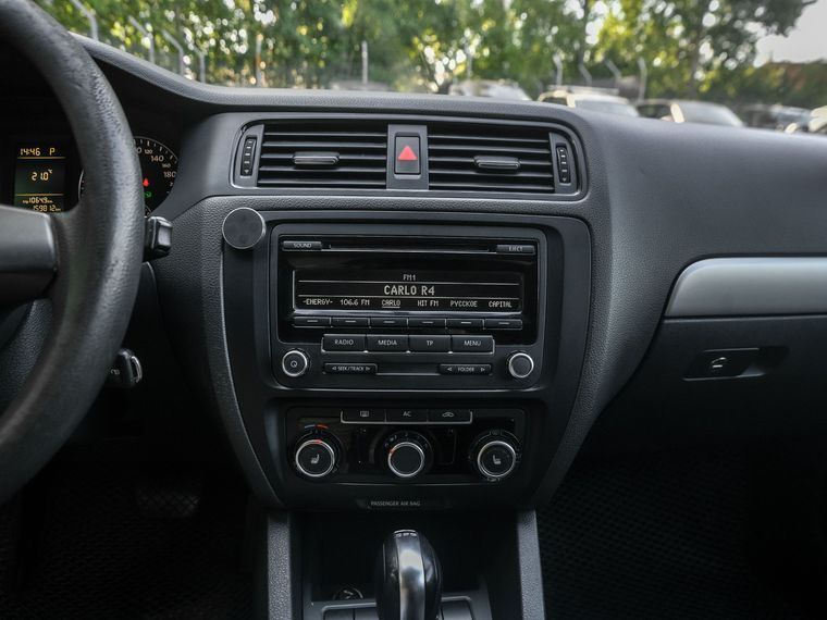 Volkswagen Jetta 2011 года, 159 742 км - вид 7