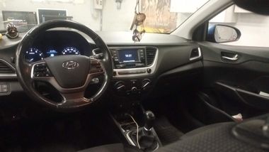 Hyundai Solaris 2017 года, 218 356 км - вид 5