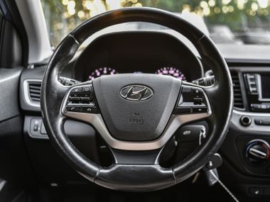 Hyundai Solaris 2017 года, 218 356 км - вид 6