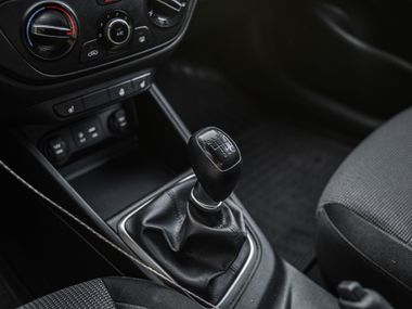 Hyundai Solaris 2017 года, 218 356 км - вид 9