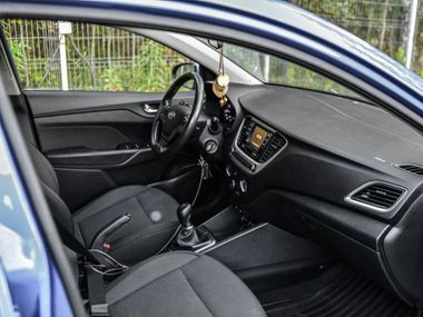 Hyundai Solaris 2017 года, 218 356 км - вид 13