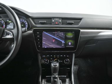 Skoda Superb 2018 года, 286 022 км - вид 12