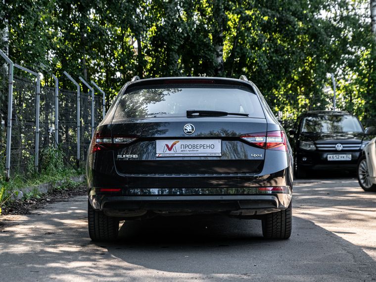 Skoda Superb 2018 года, 286 022 км - вид 4