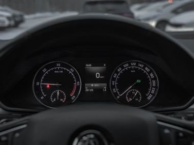 Skoda Superb 2018 года, 286 022 км - вид 5