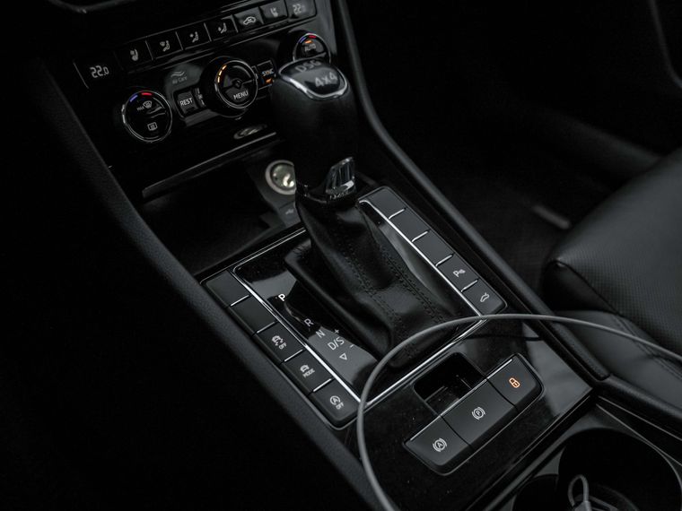 Skoda Superb 2018 года, 286 022 км - вид 9