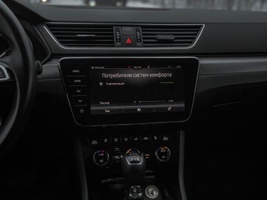 Skoda Superb 2018 года, 286 022 км - вид 8