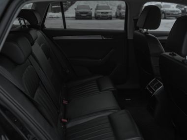 Skoda Superb 2018 года, 286 022 км - вид 13