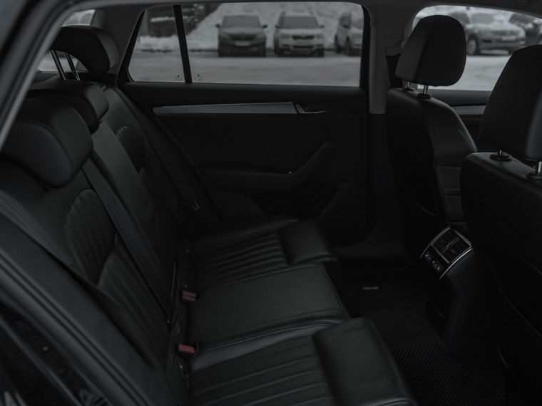 Skoda Superb 2018 года, 286 022 км - вид 13