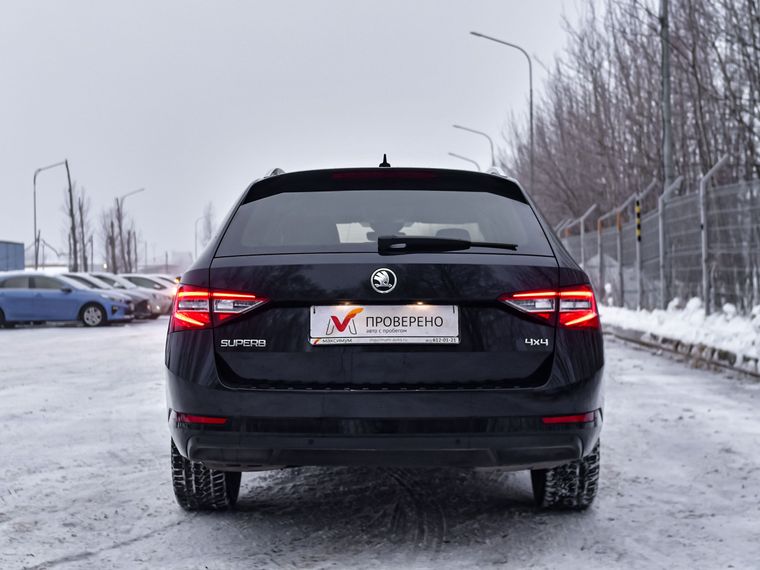Skoda Superb 2018 года, 286 022 км - вид 4