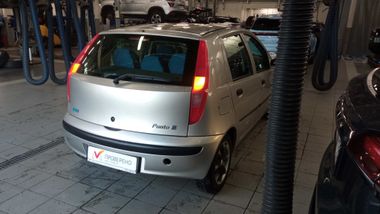 FIAT Punto 2001 года, 174 990 км - вид 3