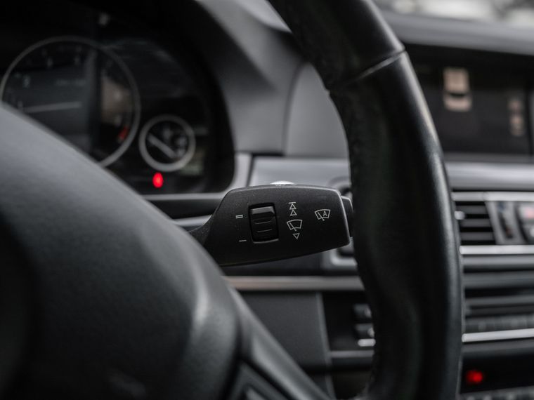 BMW 5 серия 2013 года, 190 000 км - вид 7