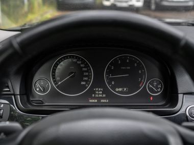 BMW 5 серия 2013 года, 190 000 км - вид 5
