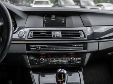 BMW 5 серия 2013 года, 190 000 км - вид 8