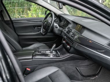 BMW 5 серия 2013 года, 190 000 км - вид 15