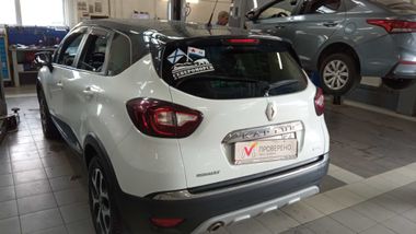 Renault Kaptur 2017 года, 124 635 км - вид 4