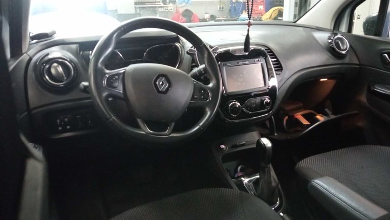 Renault Kaptur 2017 года, 124 635 км - вид 5