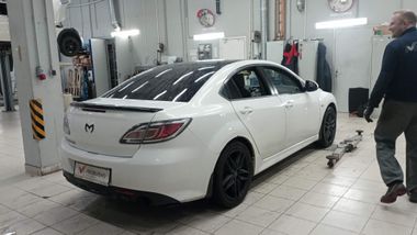 Mazda 6 2010 года, 200 816 км - вид 3