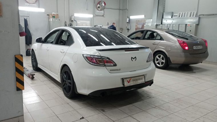 Mazda 6 2010 года, 200 816 км - вид 4